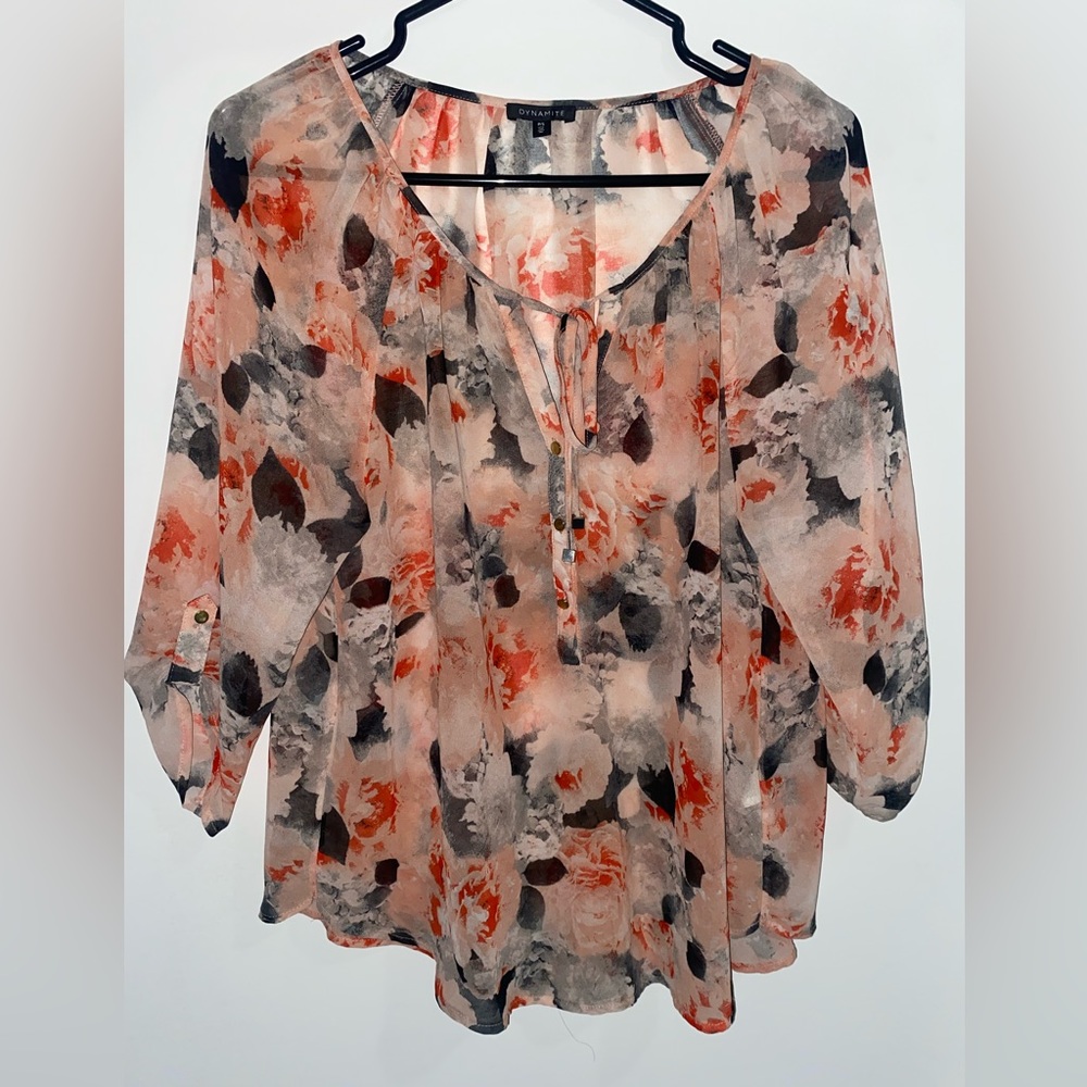 Dynamite chiffon blouse